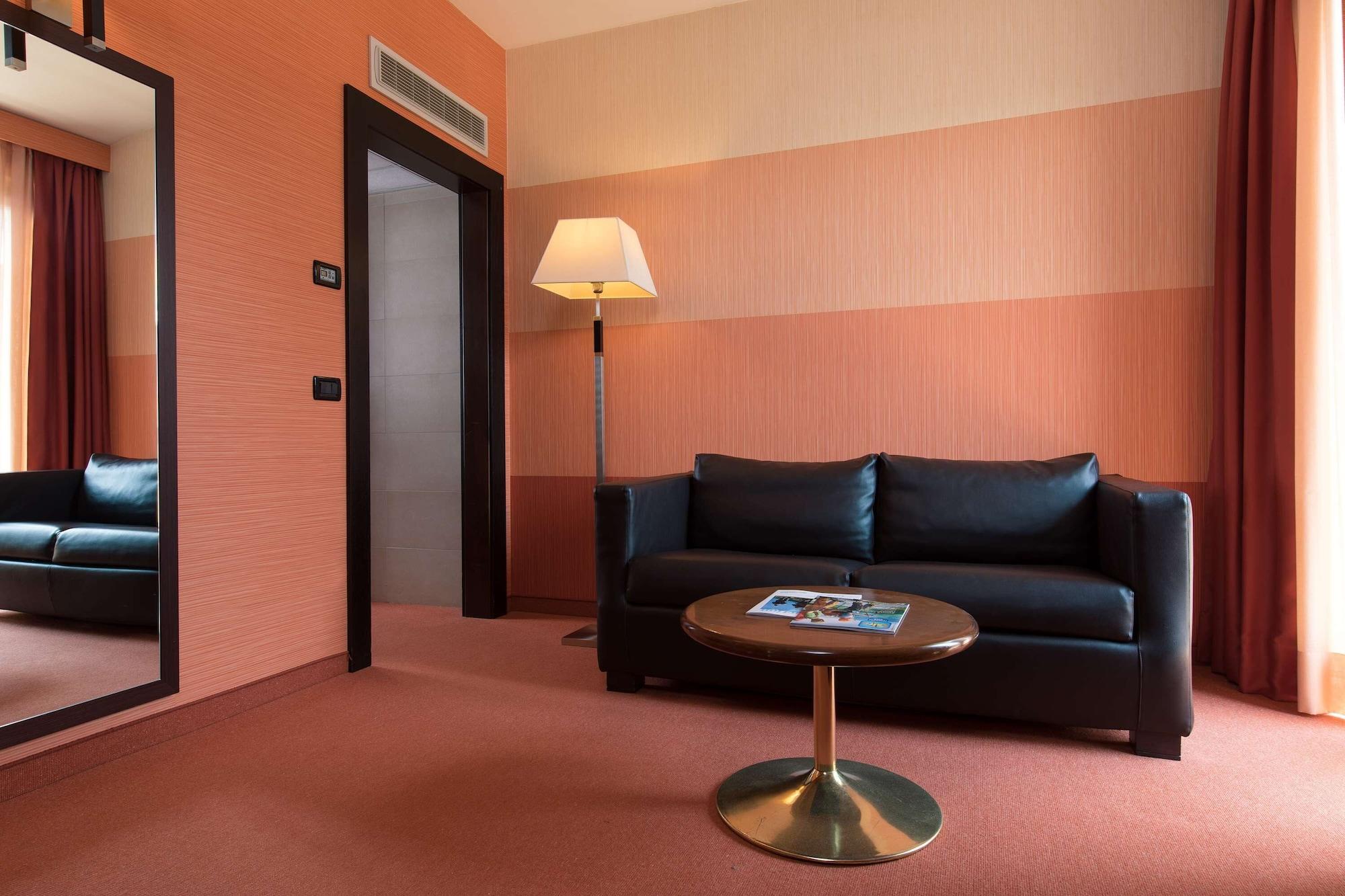 Best Western Gorizia Palace Buitenkant foto