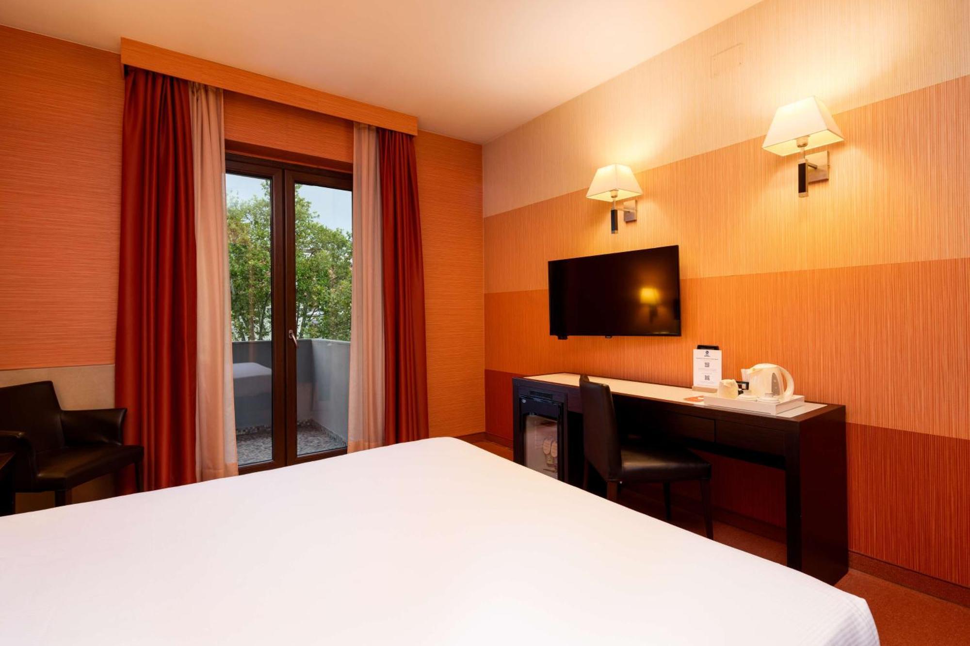 Best Western Gorizia Palace Buitenkant foto