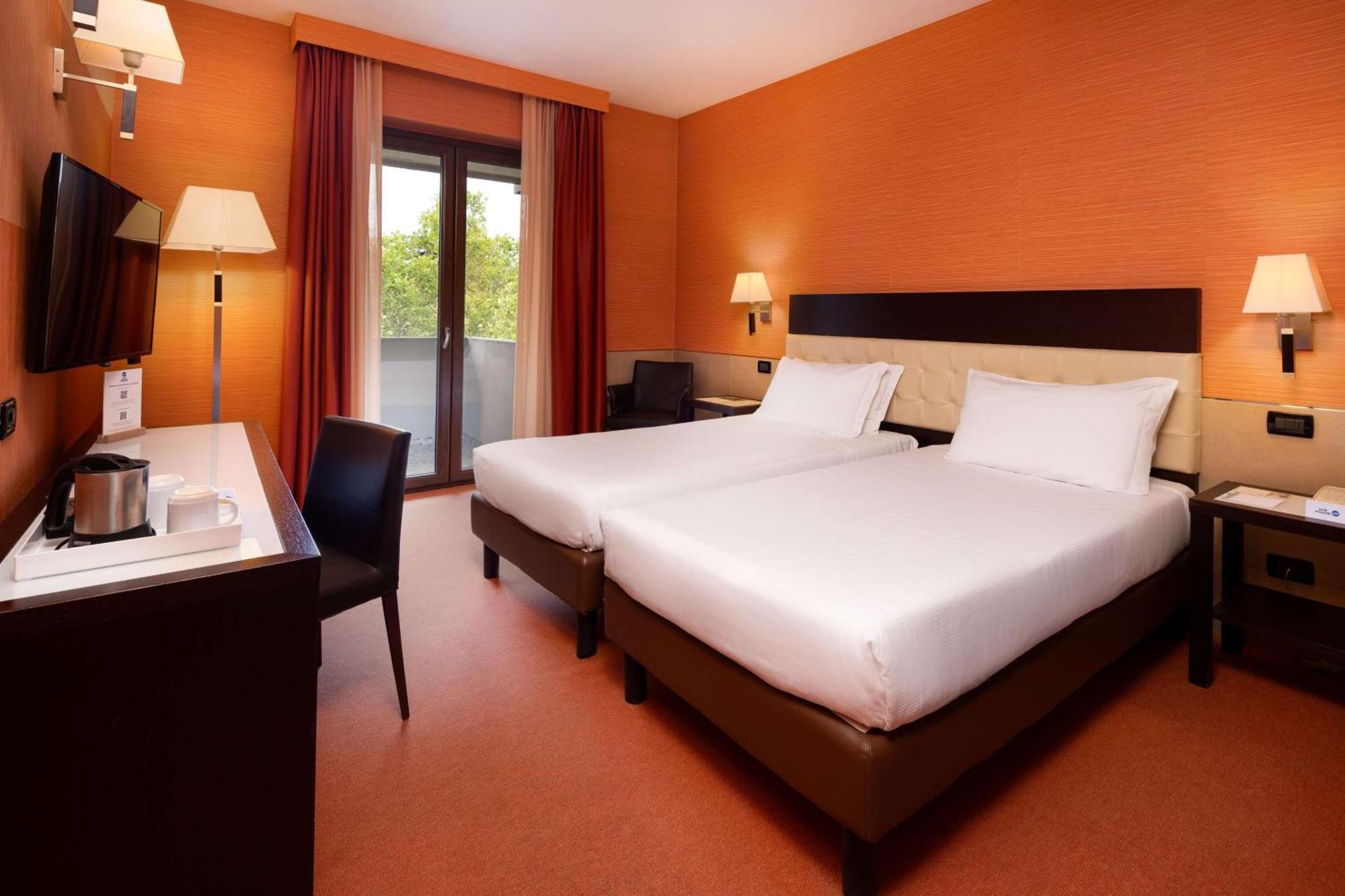 Best Western Gorizia Palace Buitenkant foto