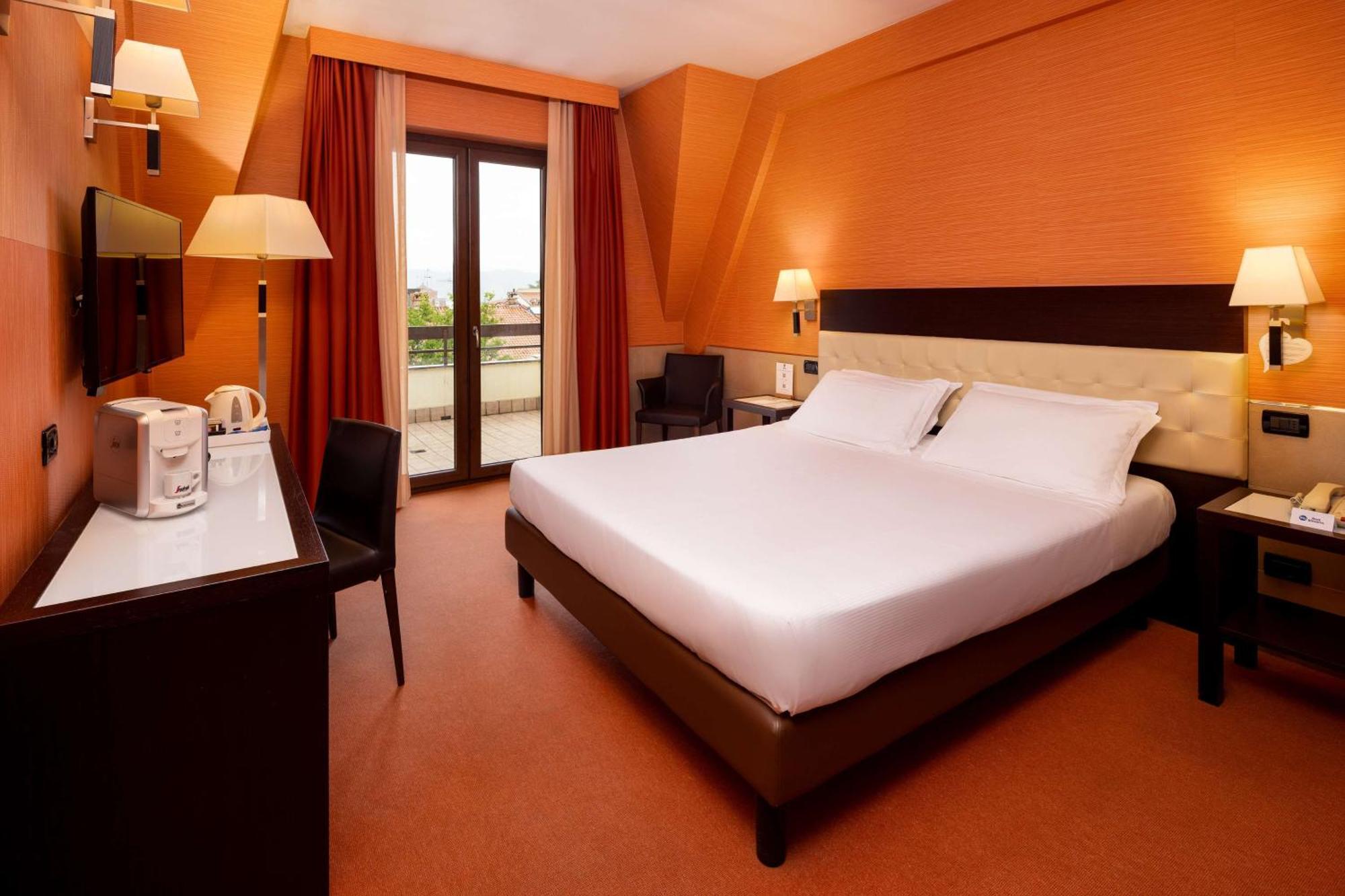 Best Western Gorizia Palace Buitenkant foto